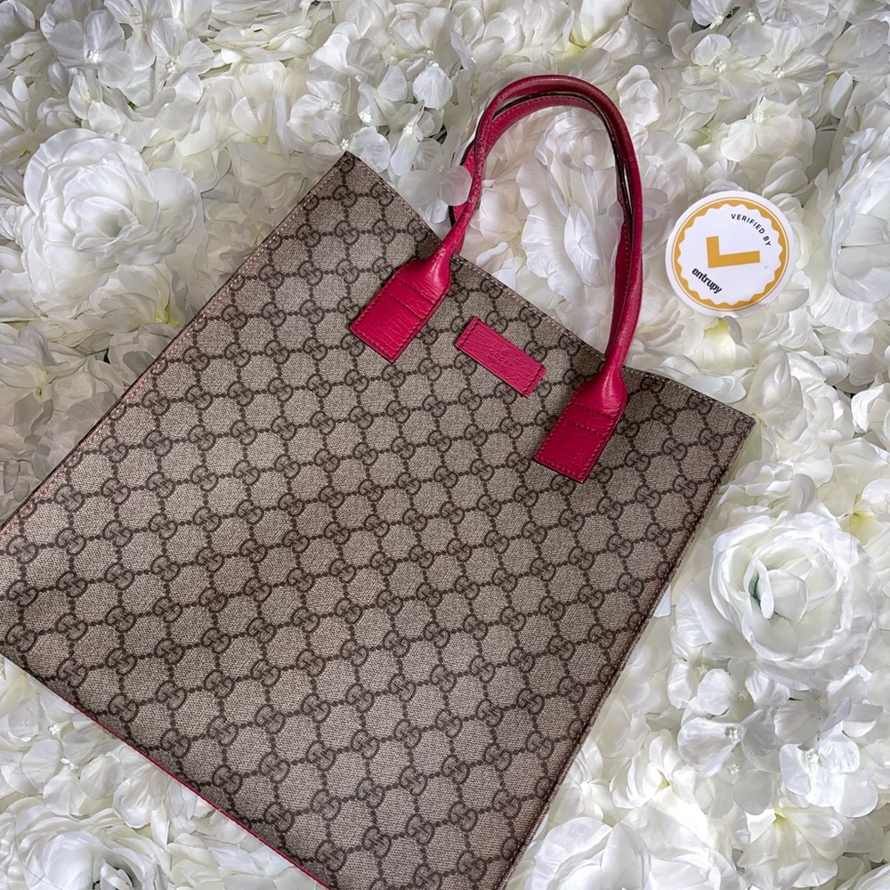 Gucci GG Supreme Top Handle Pink Women's Tote Bag